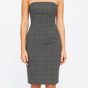 White House Black Market Strapless Gray Plaid Sheath Sz 6 Knee length dress